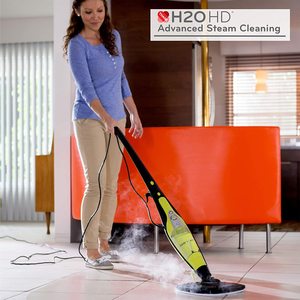 H2O HD Steam Mop in use.