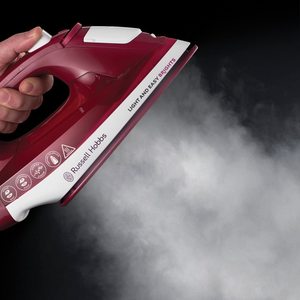 Russell Hobbs Light and Easy Brights Iron's steam.