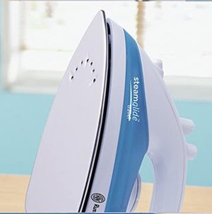 Russell Hobbs Travel Iron's soleplate.
